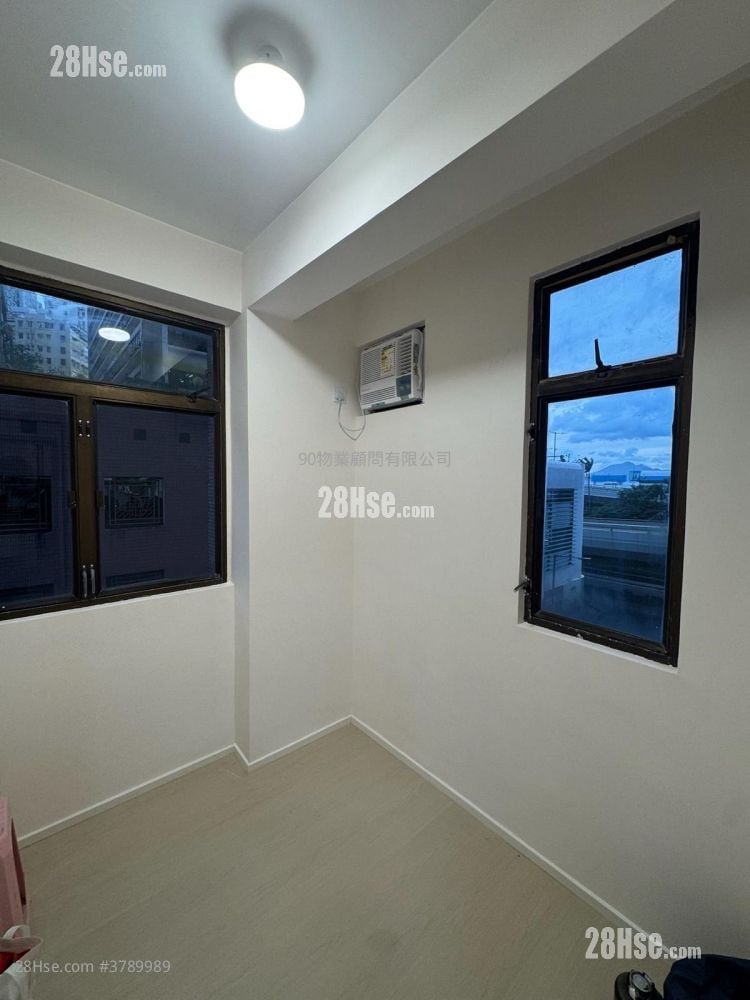 Kong Chian Tower Sell 285 ft²