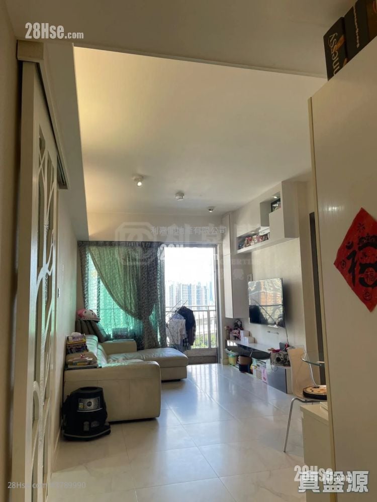 Manhattan Hill Sell 3 Bedrooms , 3 Bathrooms 888 ft²