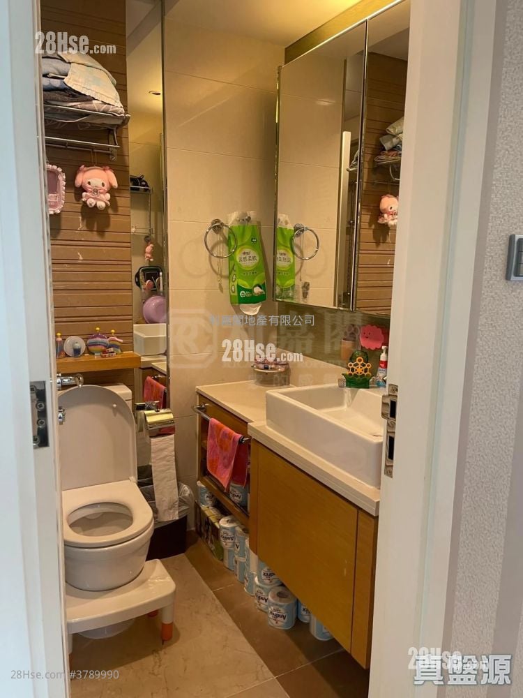 Manhattan Hill Sell 3 Bedrooms , 3 Bathrooms 888 ft²