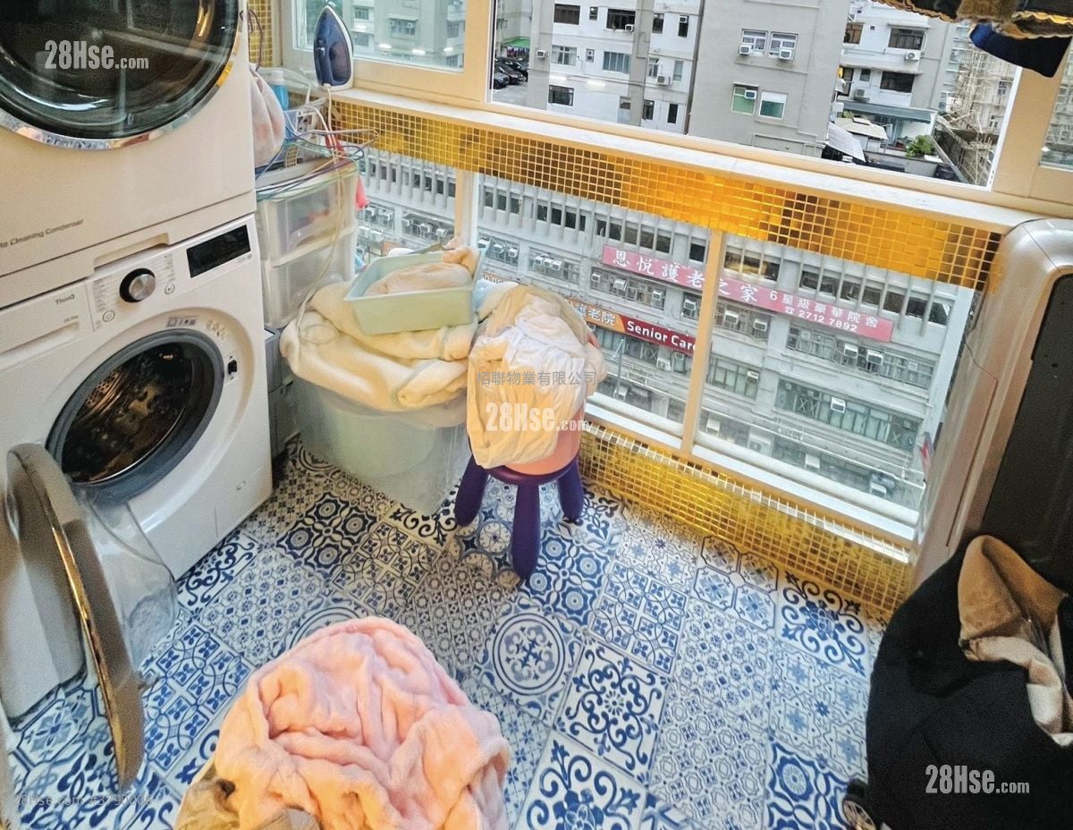 帝国大厦 售盘 3 房 , 2 浴室 1,037 平方尺