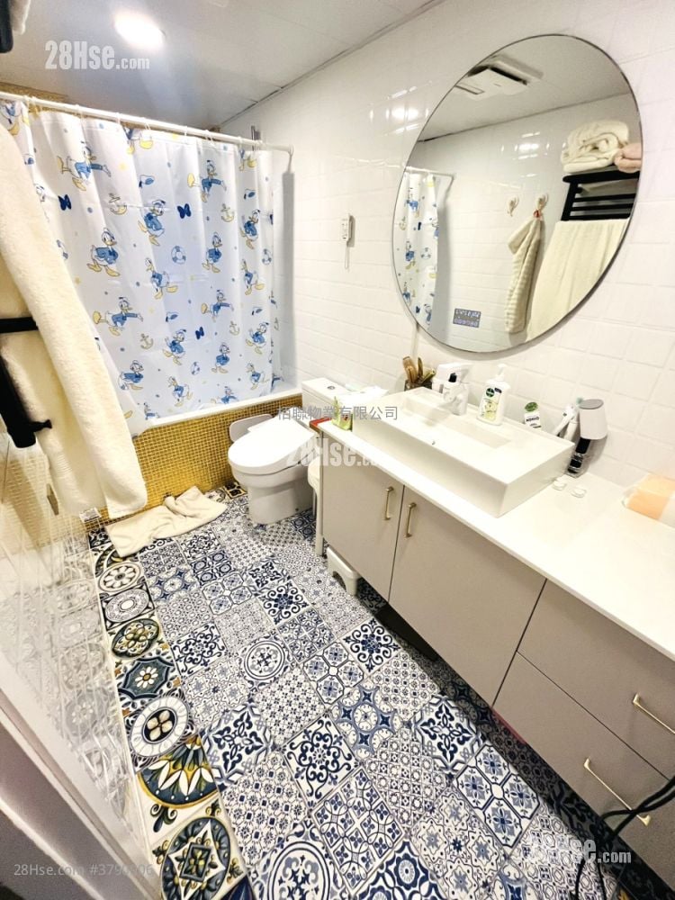 帝国大厦 售盘 3 房 , 2 浴室 1,037 平方尺