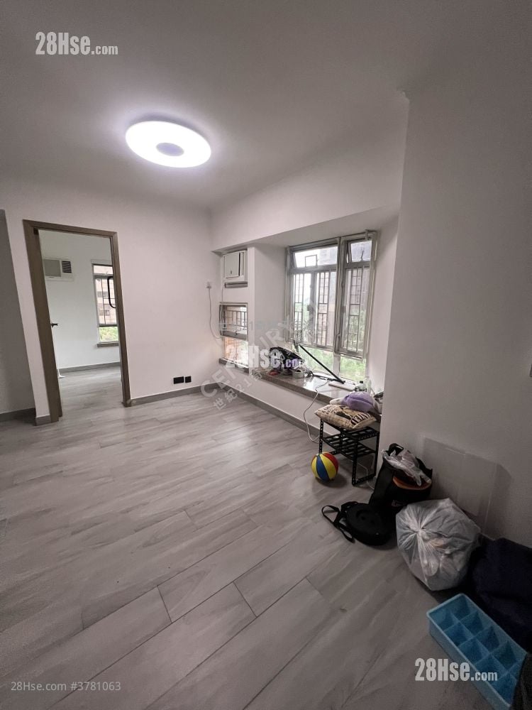 Sunshine City Sell 2 Bedrooms 404 ft²