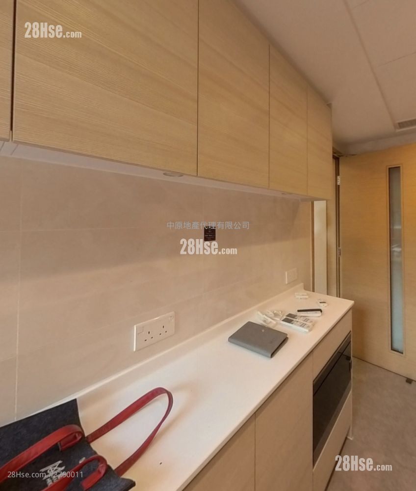 皓畋 售盘 3 房 1,046 平方尺