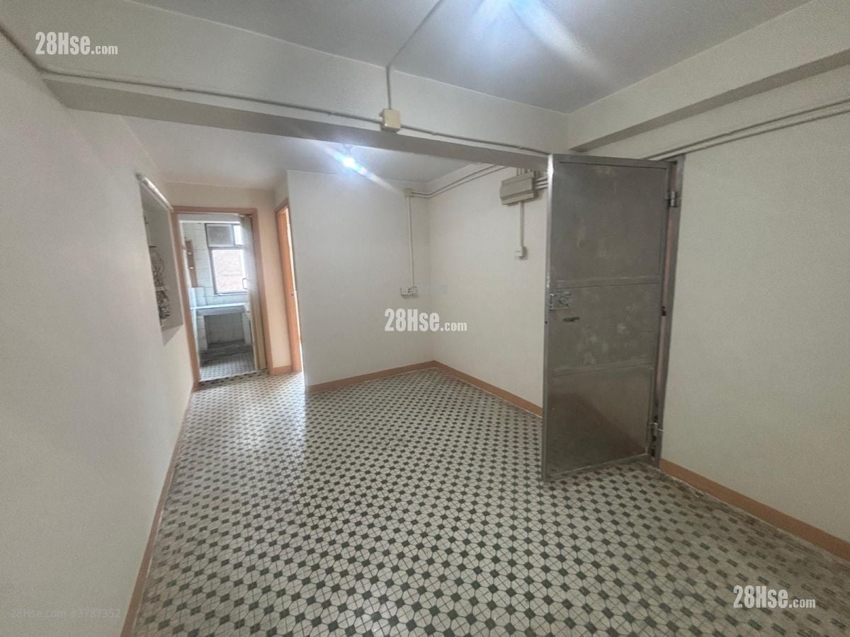 Village Rental 2 Bedrooms , 1 Bathroom 450 ft²