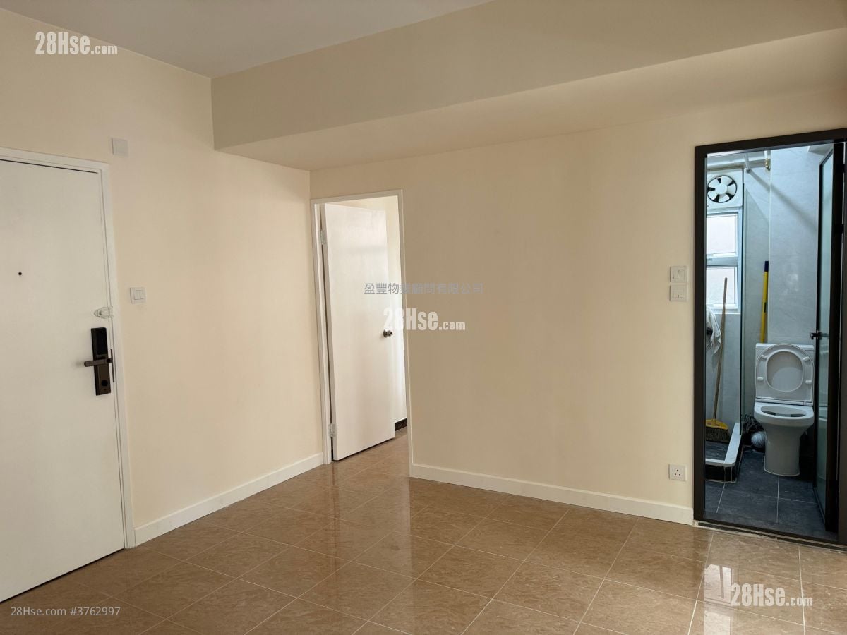 Fortune Building Sell 3 Bedrooms , 1 Bathroom 404 ft²