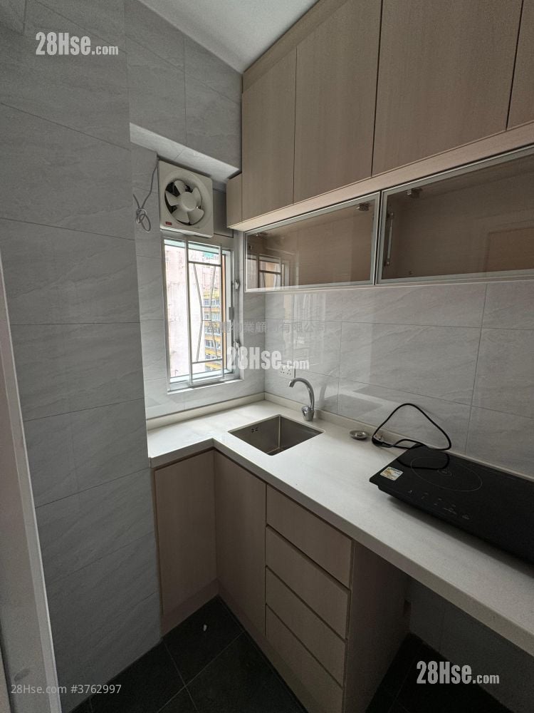 Fortune Building Sell 3 Bedrooms , 1 Bathroom 404 ft²