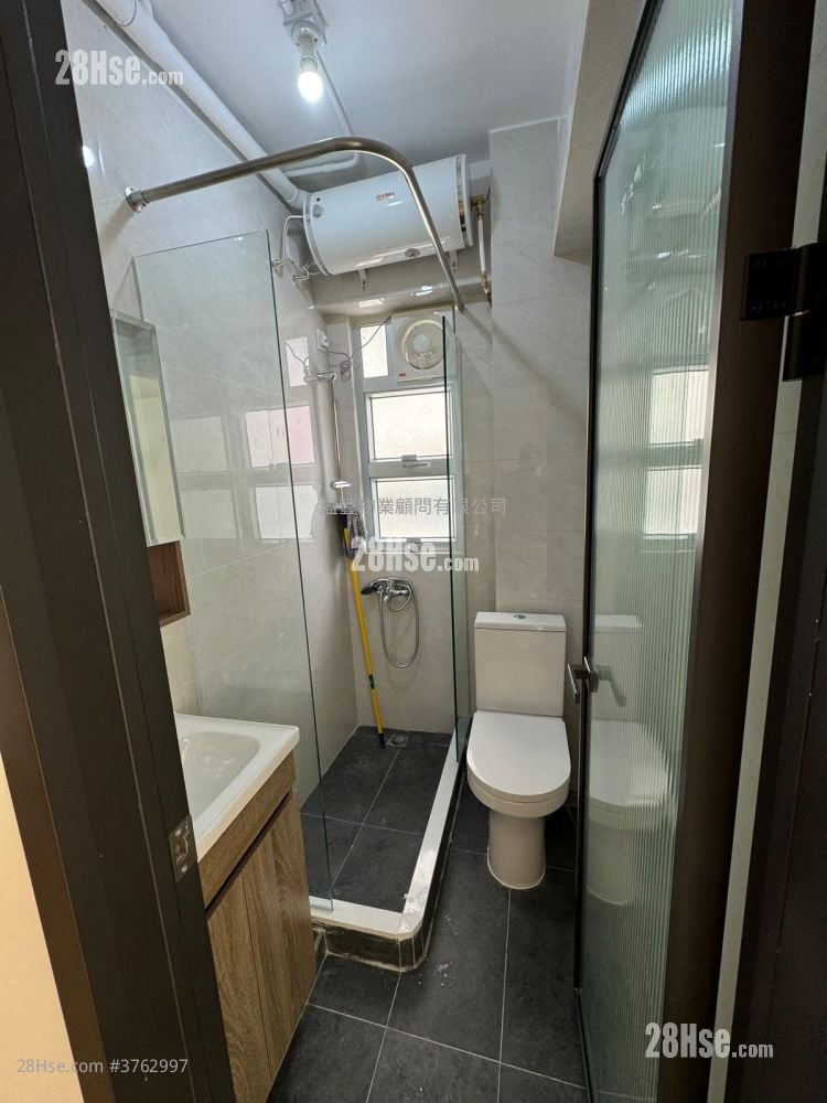 Fortune Building Sell 3 Bedrooms , 1 Bathroom 404 ft²