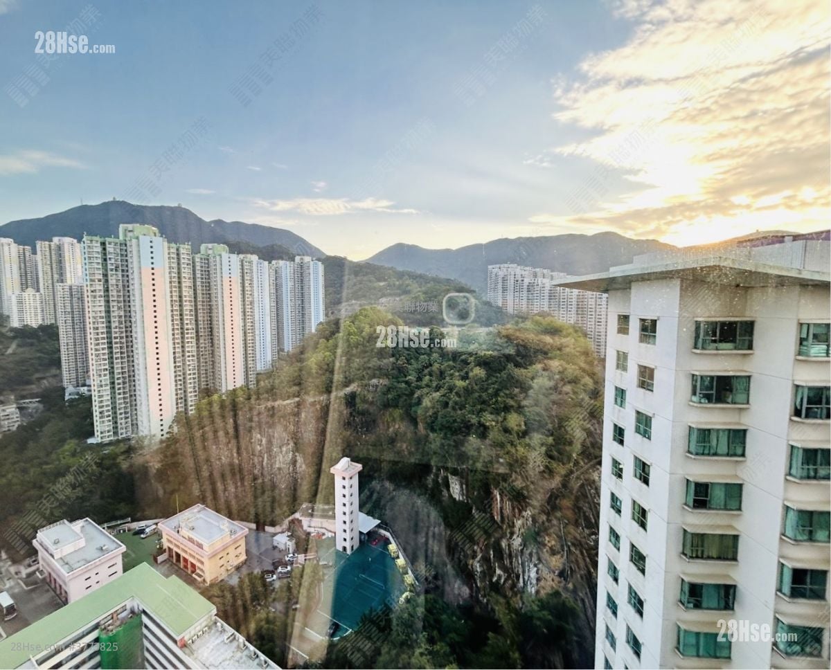 Mount Parker Residences 售盘 4 房 1,396 平方尺