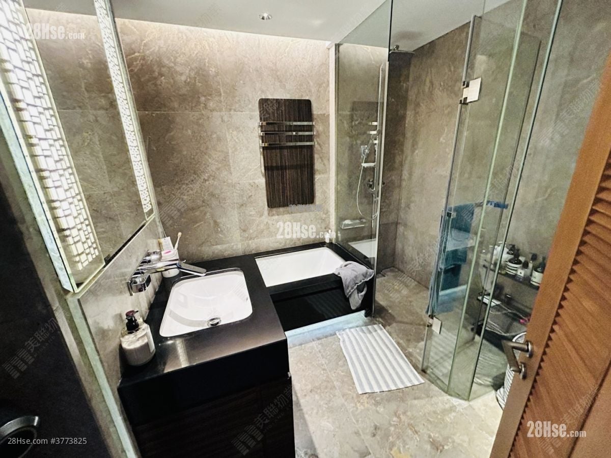 Mount Parker Residences 售盘 4 房 1,396 平方尺