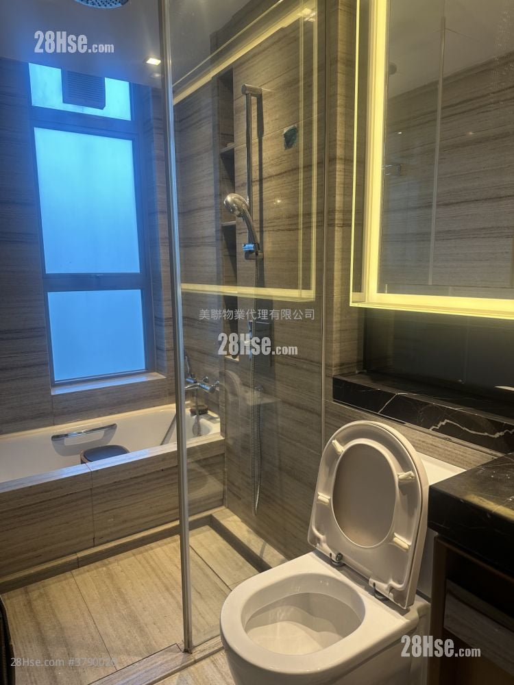 峻峦 租盘 3 房 , 2 浴室 927 平方尺