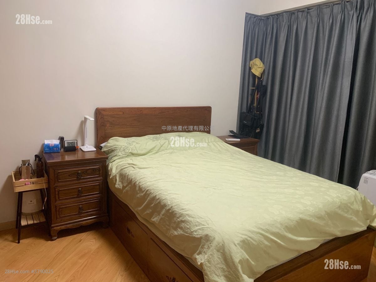 The Regent Sell 3 Bedrooms 870 ft²