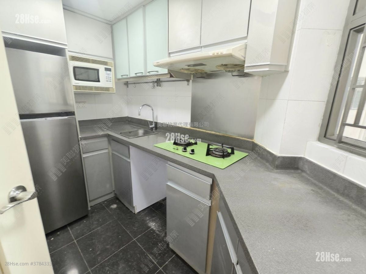 Tseung Kwan O Plaza Sell 2 Bedrooms , 1 Bathroom 459 ft²