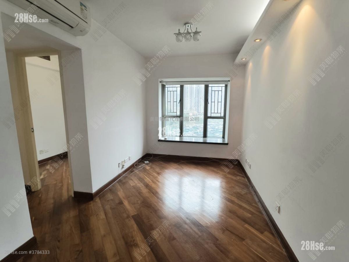 Tseung Kwan O Plaza Sell 2 Bedrooms , 1 Bathroom 459 ft²