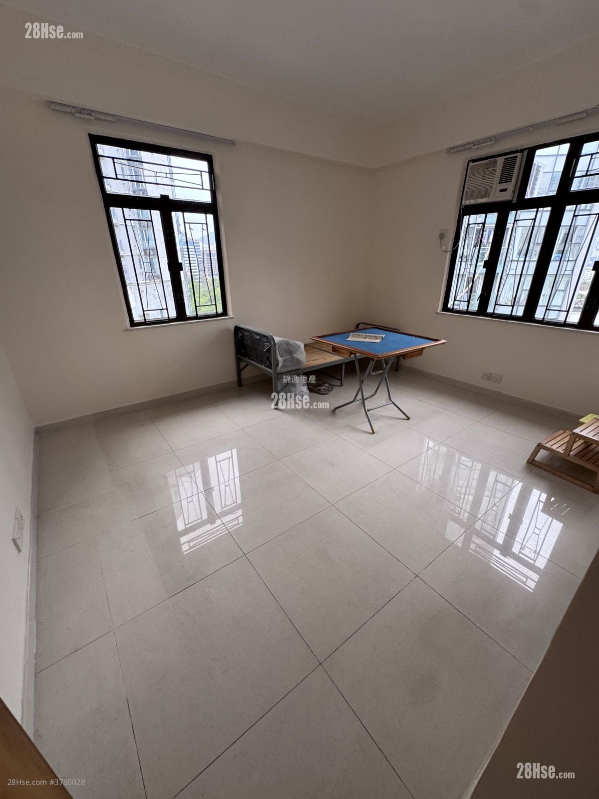 Wing Ying Mansion Sell 3 Bedrooms , 2 Bathrooms 1,032 ft²