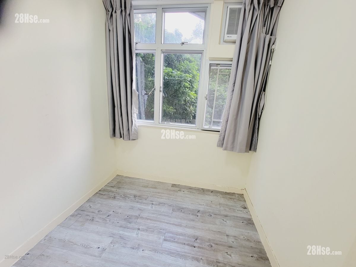 Kwong Yuen Estate Sell 2 Bedrooms , 1 Bathroom 443 ft²