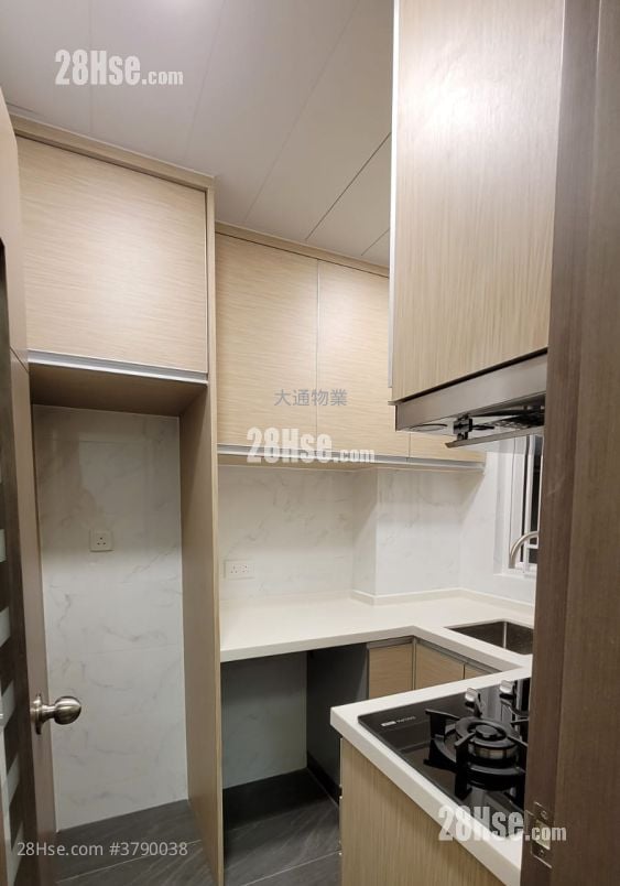 Lai Wan Building Sell 2 Bedrooms 354 ft²