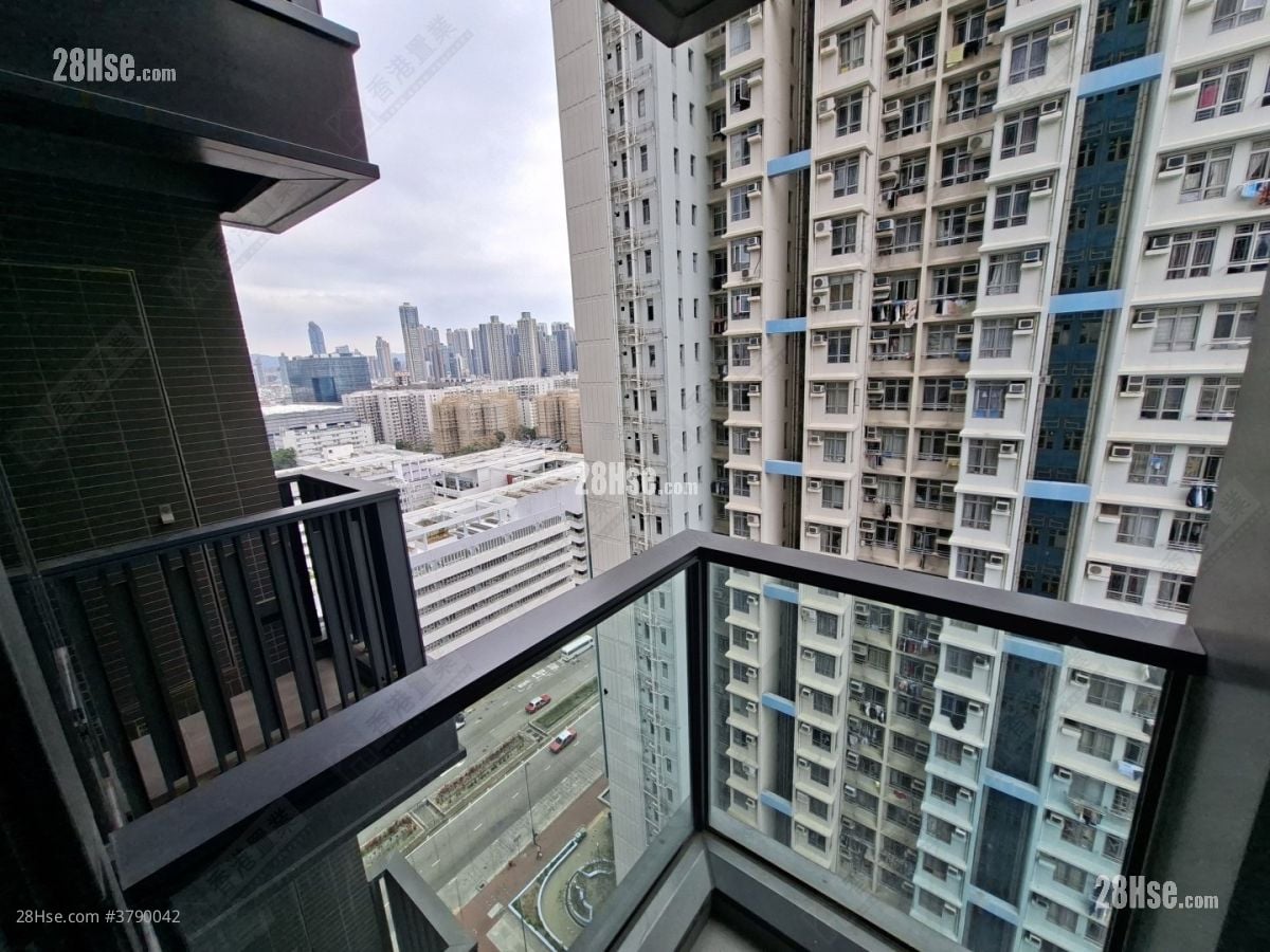 The Vertex Sell 1 Bedroom , 1 Bathroom 319 ft²