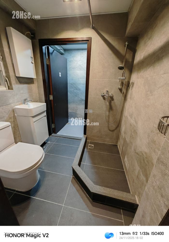 Creative Mansion Sell 2 Bedrooms , 1 Bathroom 493 ft²