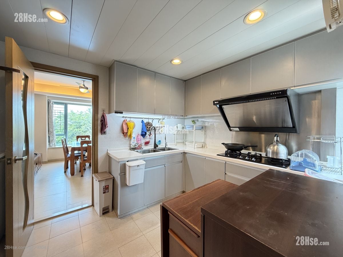 Peridot Court Sell 3 Bedrooms , 3 Bathrooms 1,155 ft²