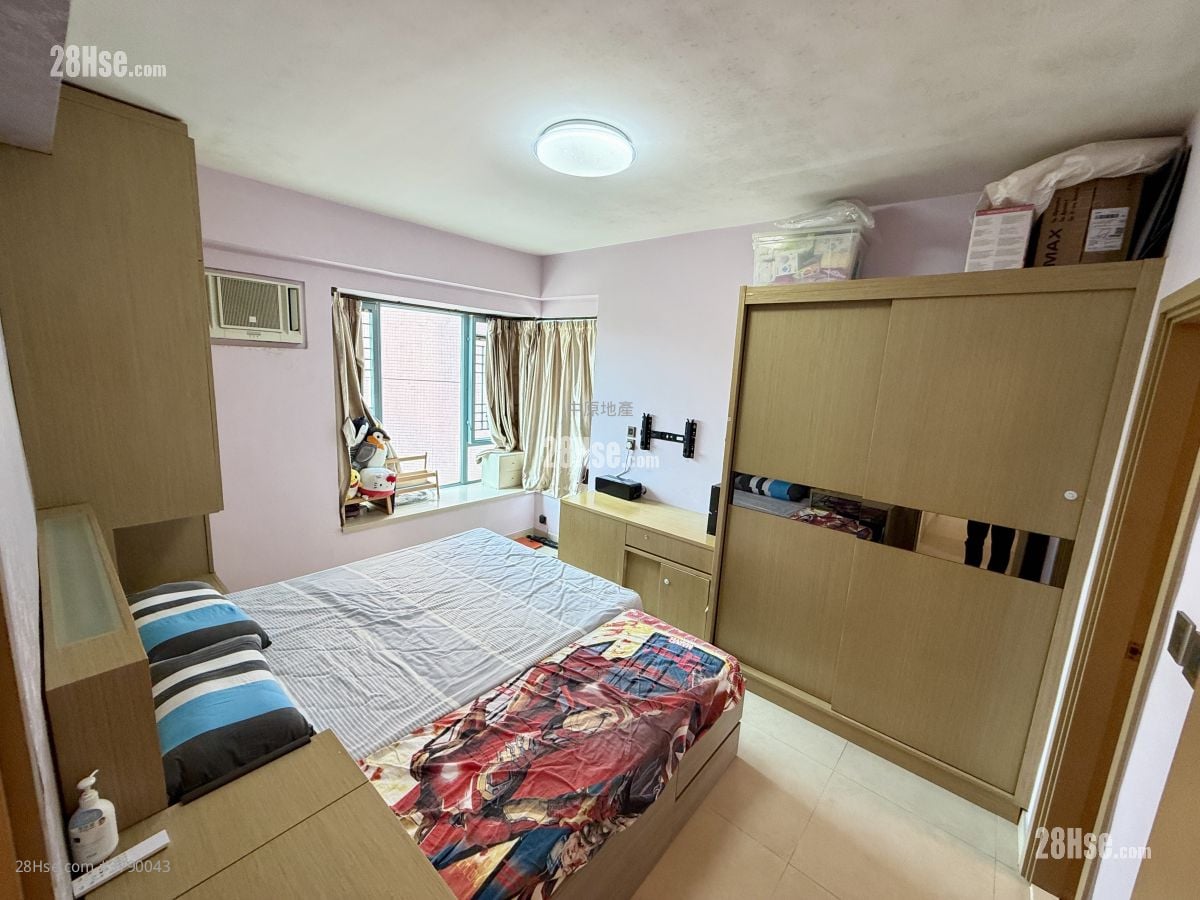 Peridot Court Sell 3 Bedrooms , 3 Bathrooms 1,155 ft²