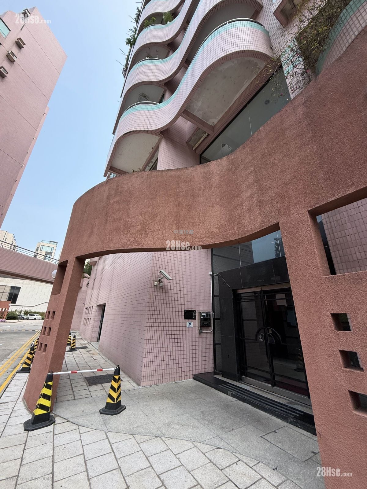 Peridot Court Sell 3 Bedrooms , 3 Bathrooms 1,155 ft²