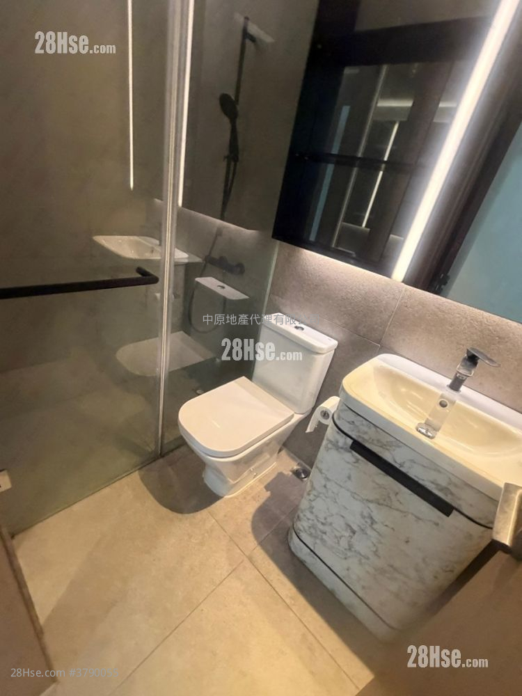 城点 售盘 1 房 , 1 浴室 320 平方尺