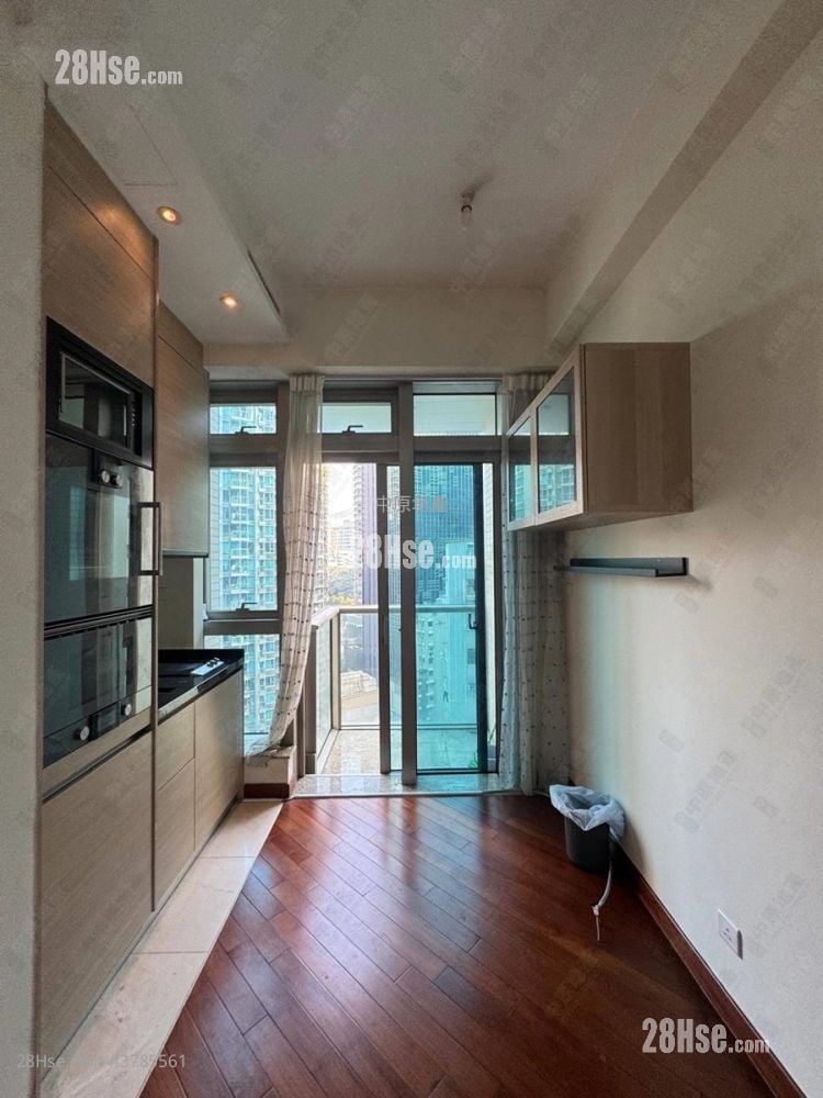 The Avenue Rental 2 Bedrooms , 2 Bathrooms 760 ft²