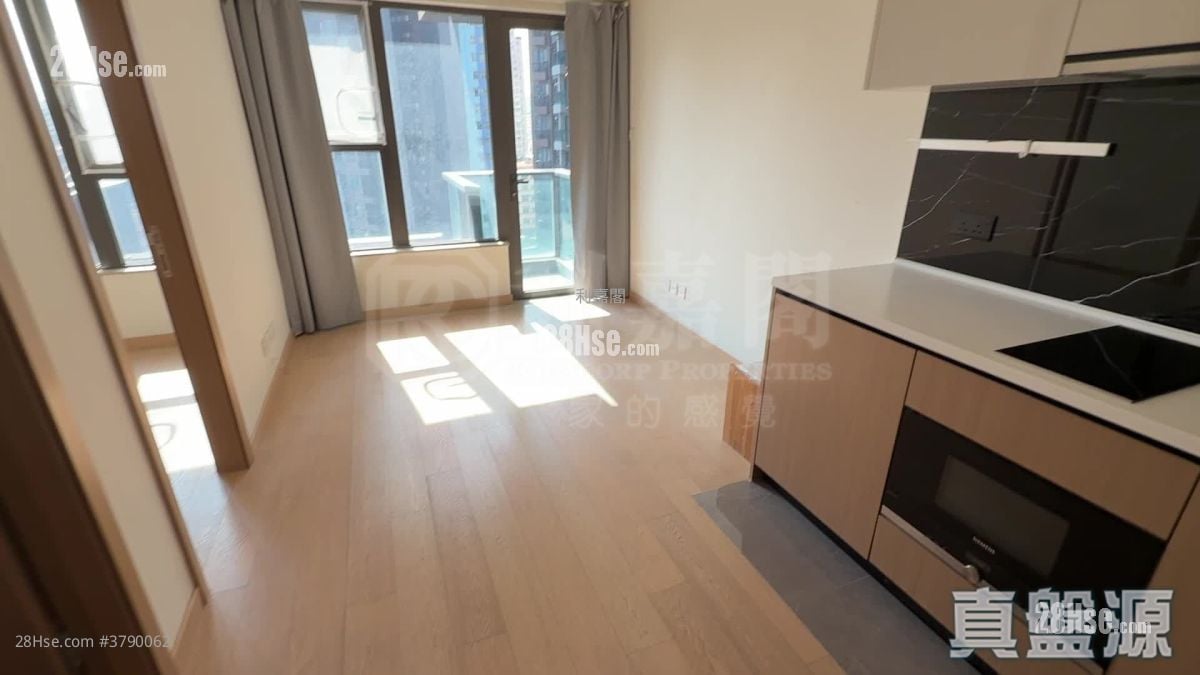 Sol City Sell 1 Bedroom 332 ft²