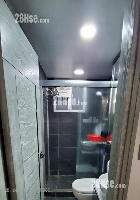 Kwong Shing Building Rental 2 Bedrooms , 1 Bathroom 375 ft²