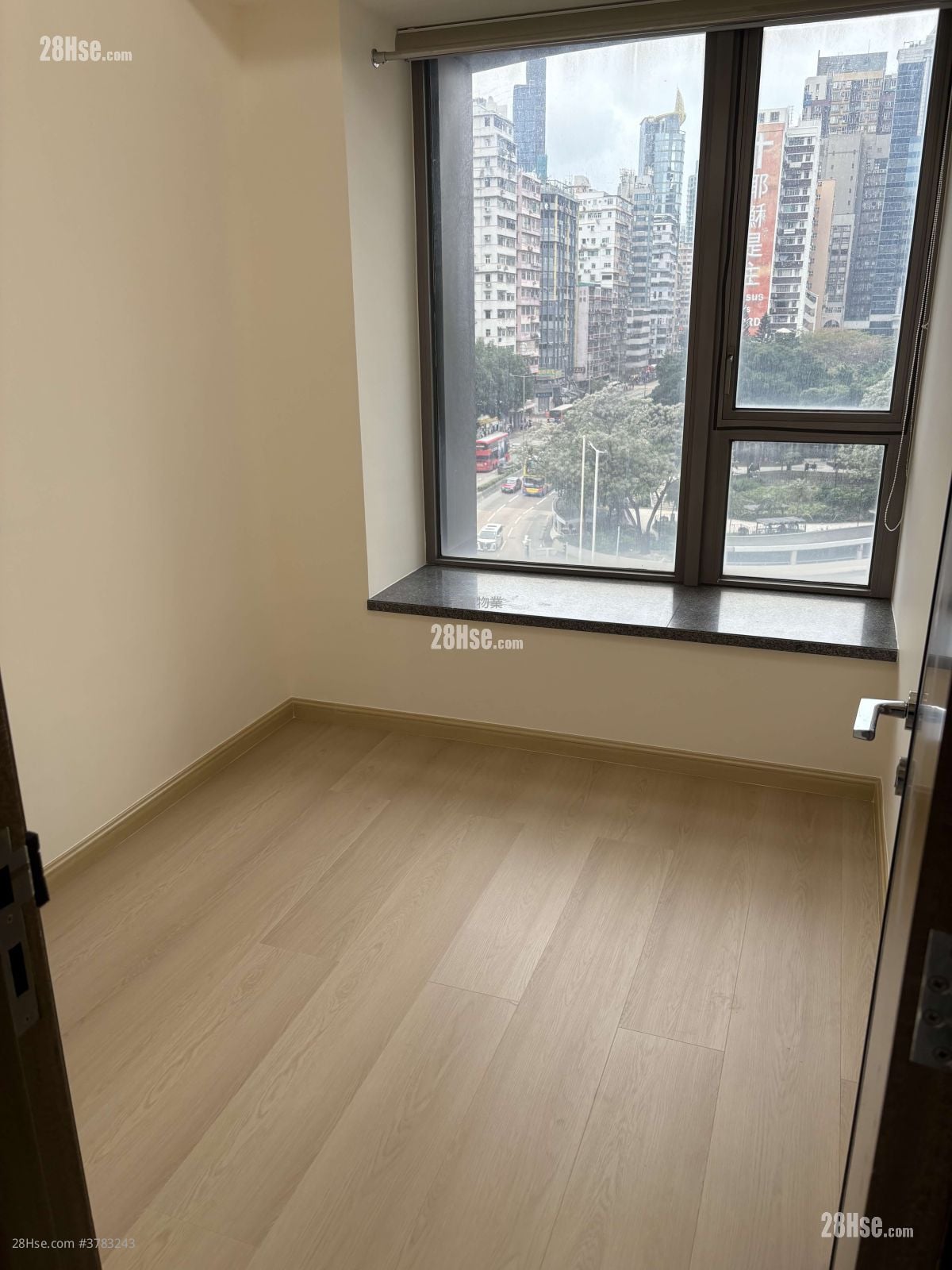 The Austin 租盘 3 房 , 2 浴室 890 平方尺