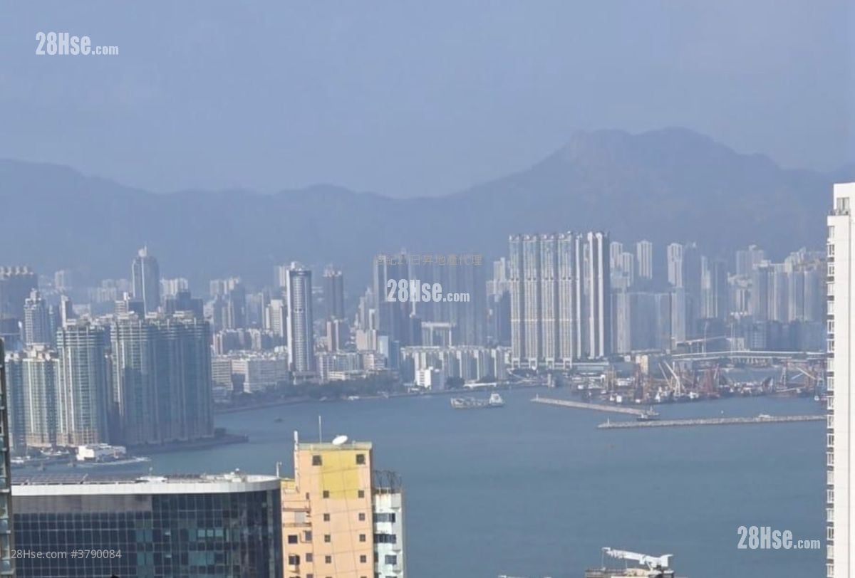 Tempo Court Sell 753 ft²