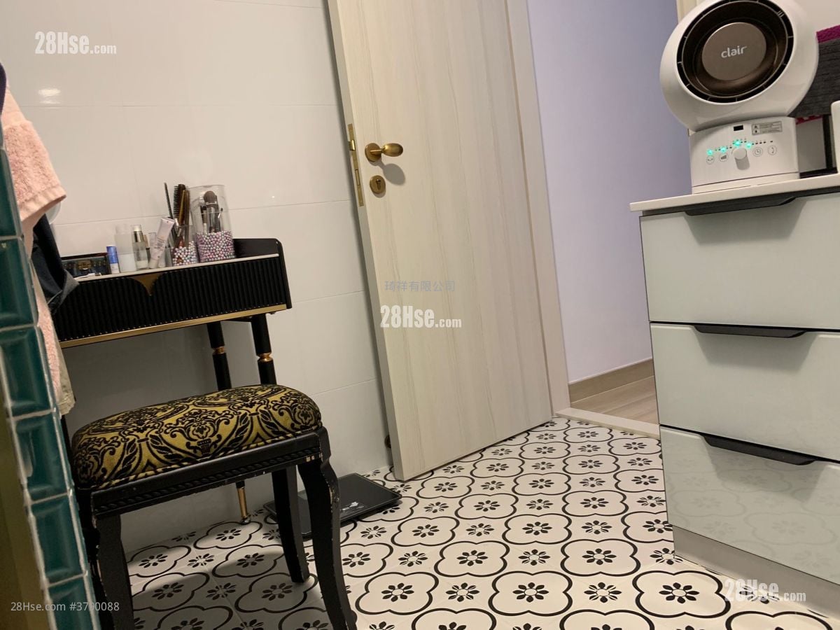 村屋 售盘 3 房 , 2 浴室 1,192 平方尺