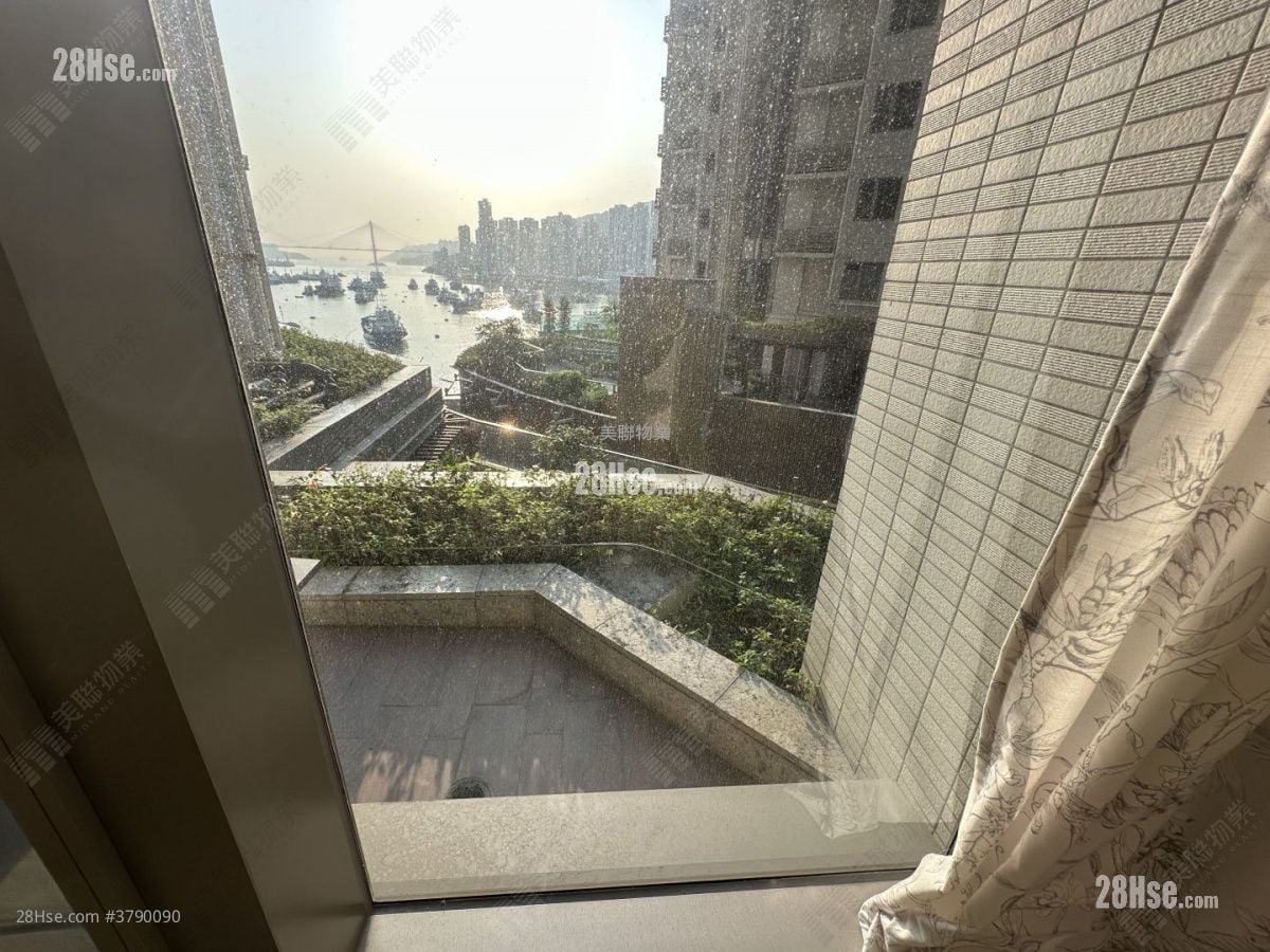 Ocean Pride Sell 2 Bedrooms , 1 Bathroom 503 ft²