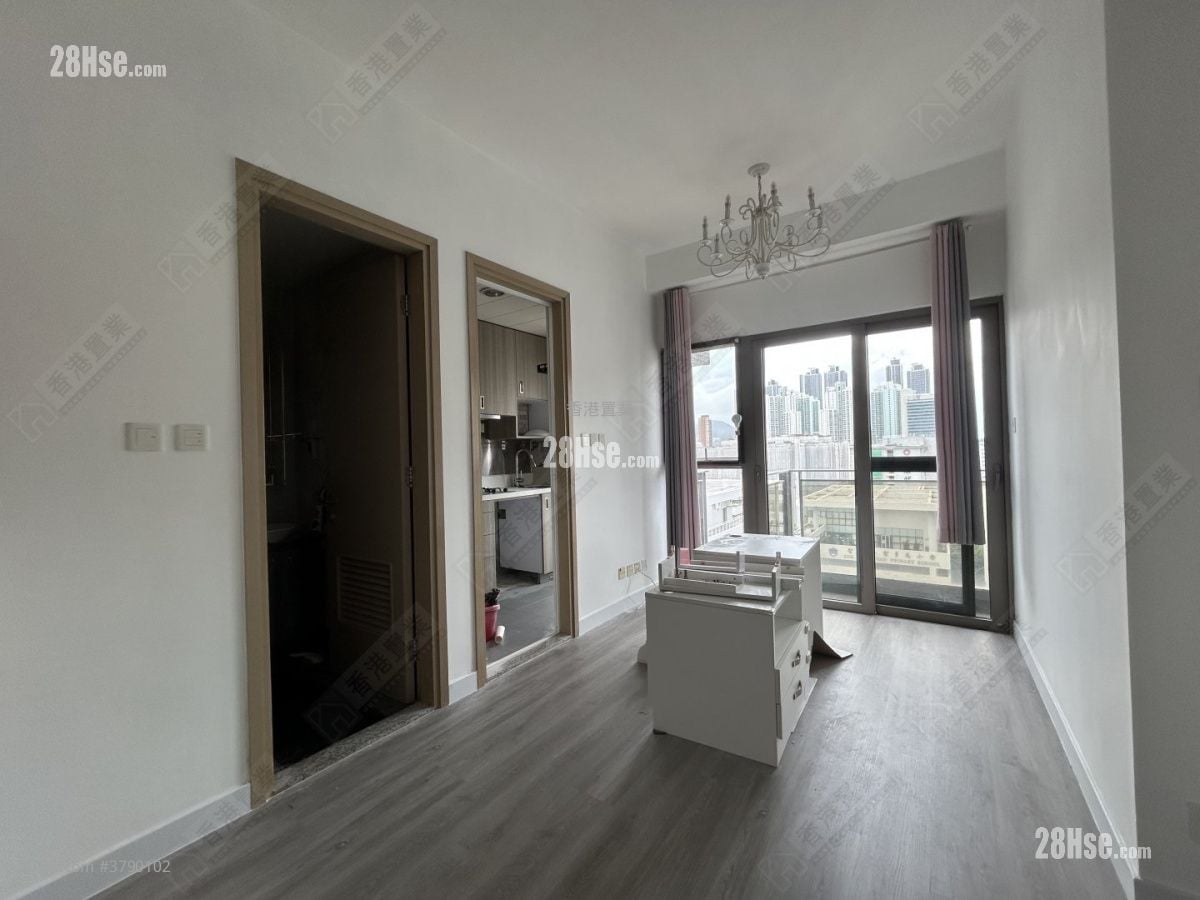 Residence 228 Sell 2 Bedrooms , 1 Bathroom 433 ft²