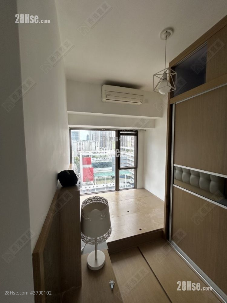 Residence 228 Sell 2 Bedrooms , 1 Bathroom 433 ft²