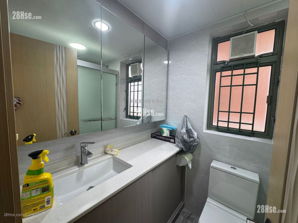 蔚蓝湾畔 售盘 2 房 , 1 浴室 509 平方尺