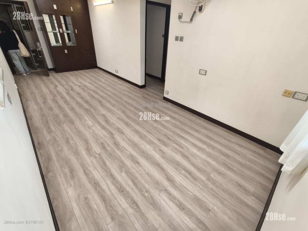 光超台 租盘 2 房 , 1 浴室 550 平方尺