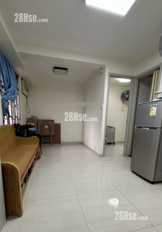 Wing Fat Court Rental 1 Bedroom , 1 Bathroom 264 ft²