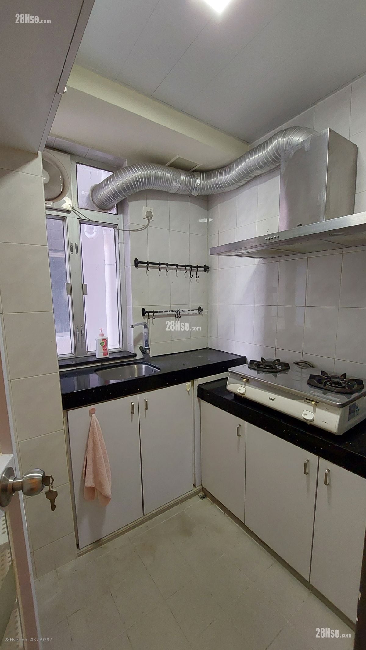 Viking Garden Rental 2 Bedrooms , 1 Bathroom 449 ft²