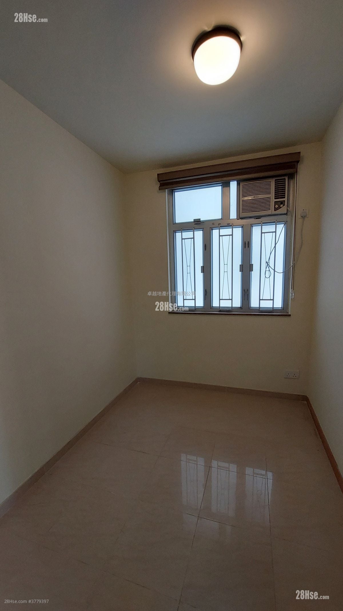 Viking Garden Rental 2 Bedrooms , 1 Bathroom 449 ft²