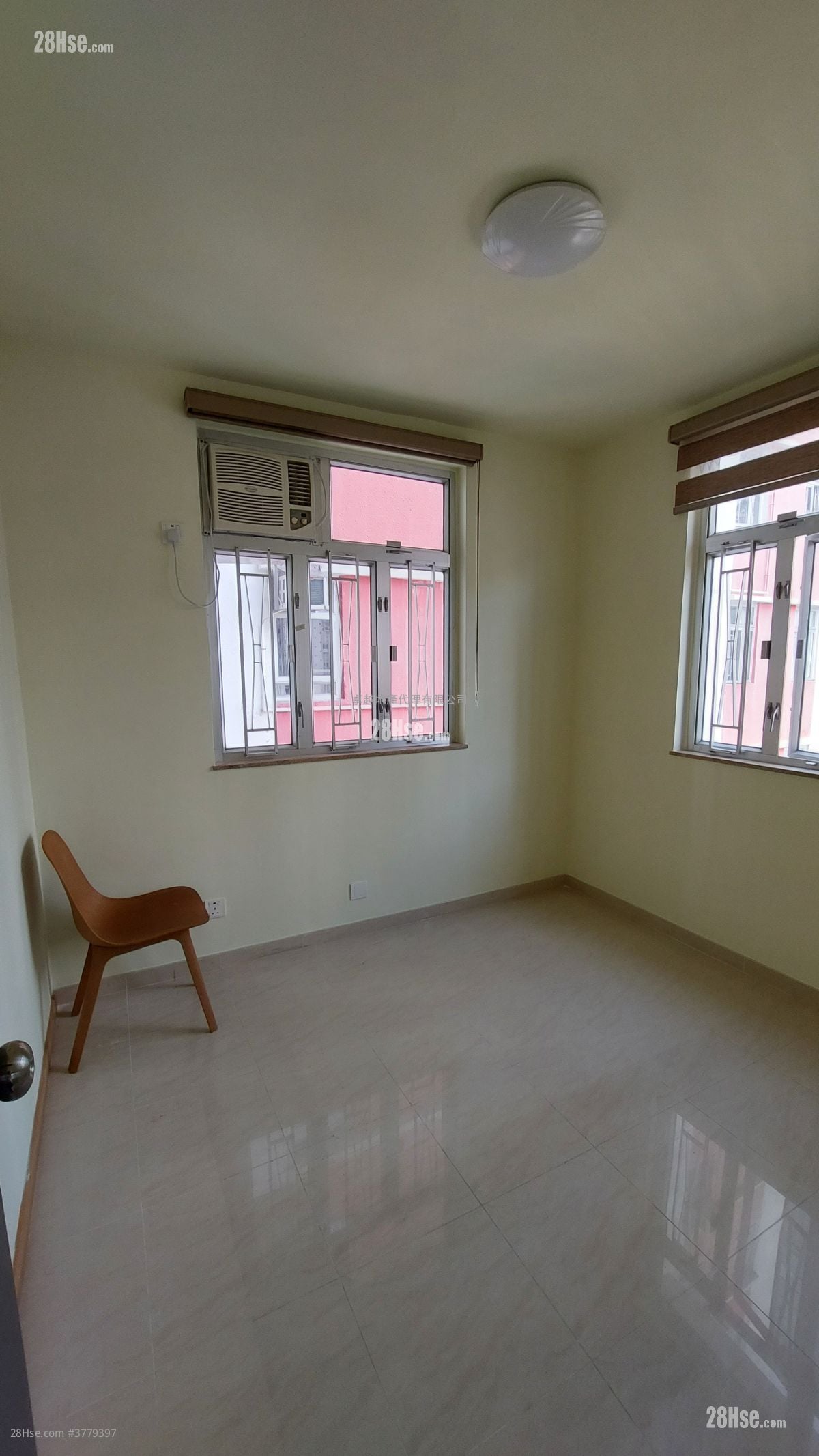 Viking Garden Rental 2 Bedrooms , 1 Bathroom 449 ft²