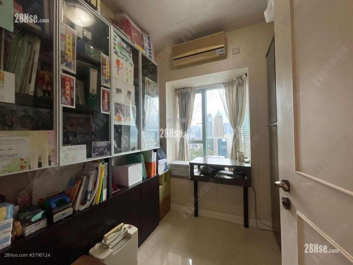 The Victoria Towers Sell 3 Bedrooms 817 ft²