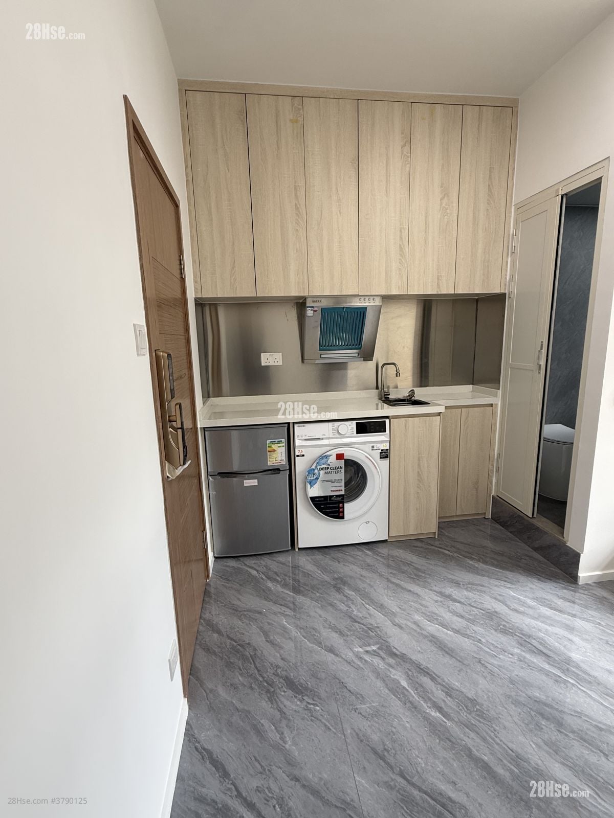 馀庆大厦 租盘 120 平方尺