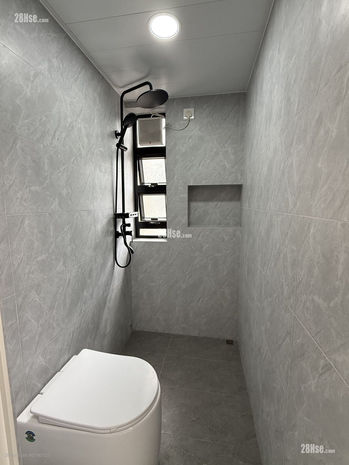 馀庆大厦 租盘 120 平方尺