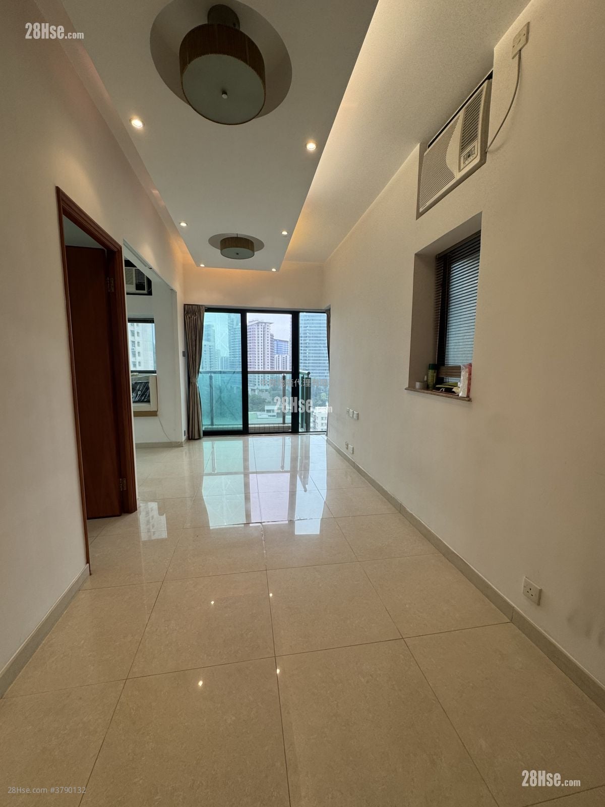 星湾峰 售盘 2 房 428 平方尺