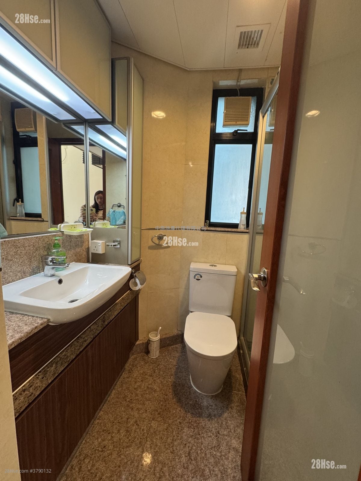 星湾峰 售盘 2 房 428 平方尺