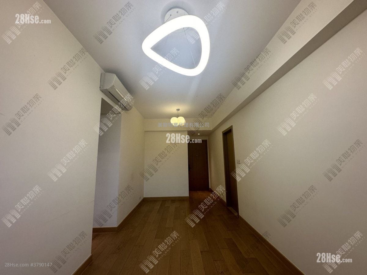 Malibu Sell 2 Bedrooms 541 ft²