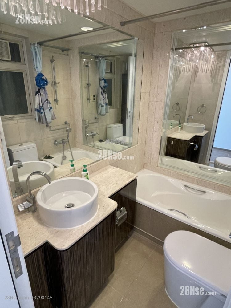 领都 租盘 3 房 , 2 浴室 677 平方尺