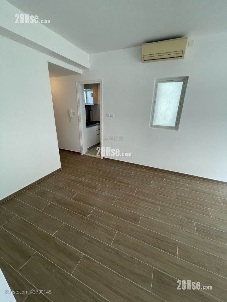 领都 租盘 3 房 , 2 浴室 677 平方尺