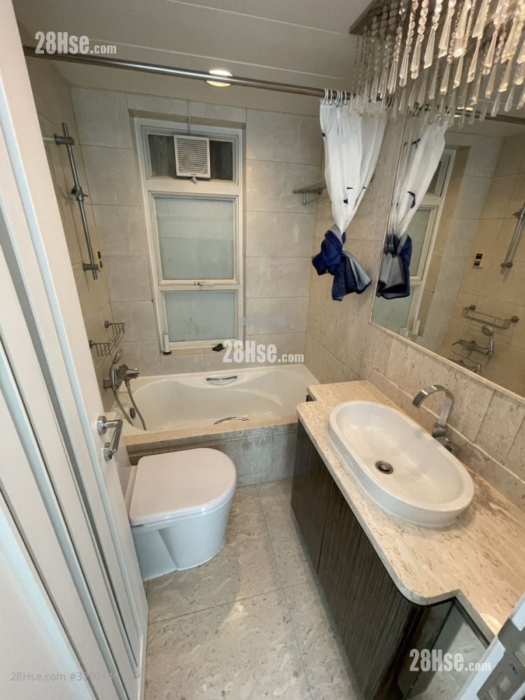 领都 租盘 3 房 , 2 浴室 677 平方尺